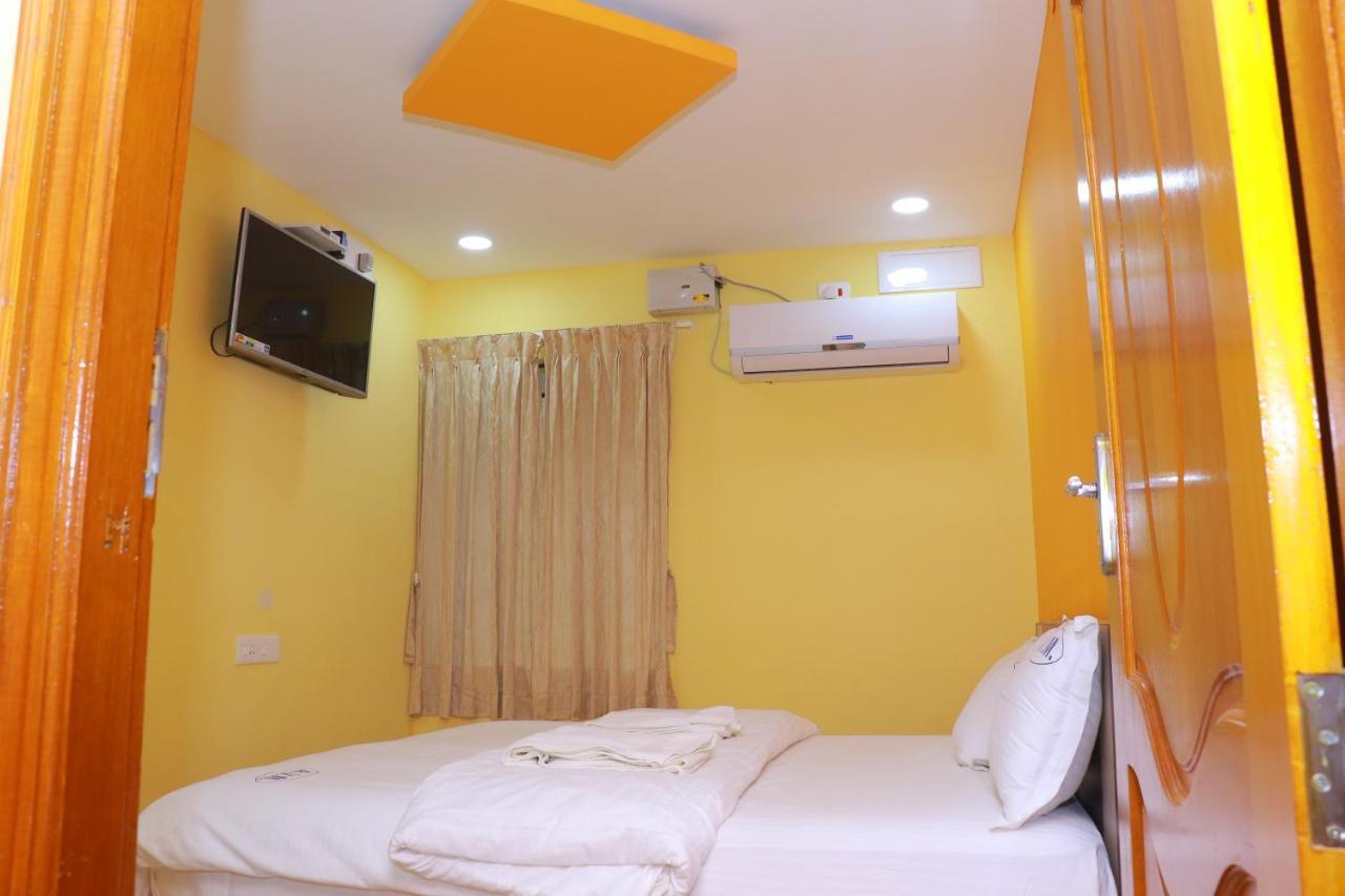 Отель Avm Residency Paramagudi Экстерьер фото